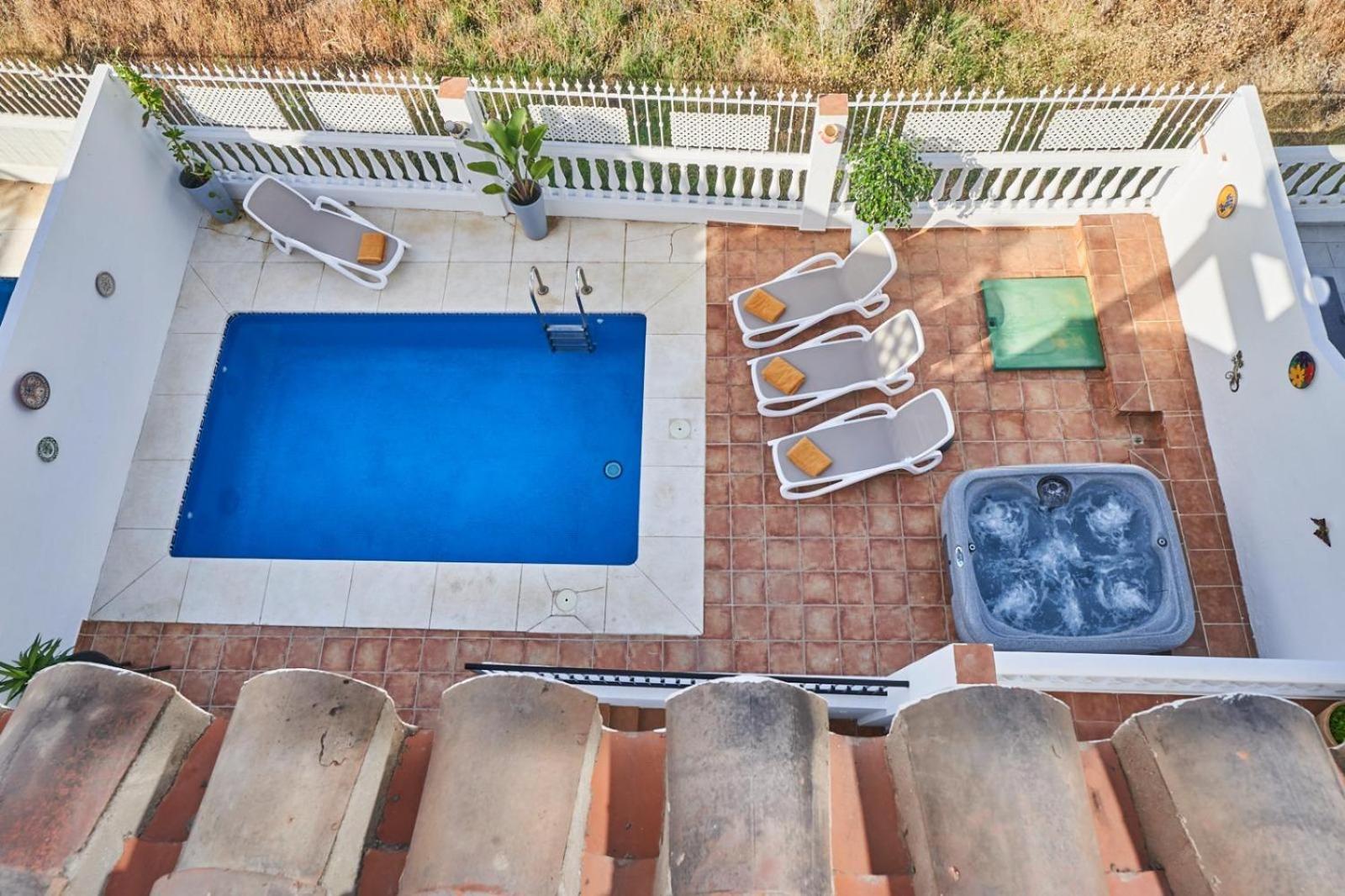 Villa Pura - Private Jacuzzi & Heated Pool Nerja Exterior foto